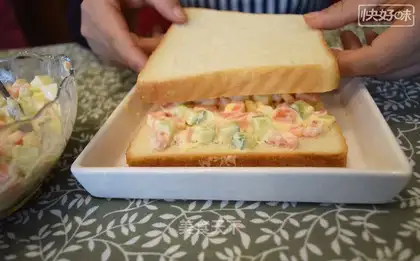 Three-ding sandwich