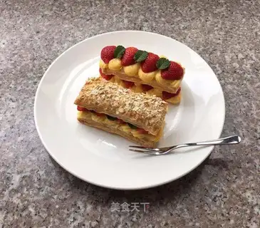 Strawberry lasagna