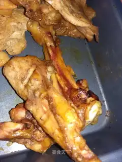 Roasted chicken legs for the Orleans burger