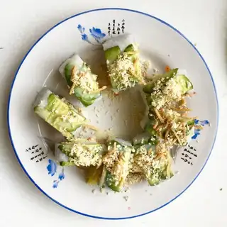Avocado sushi