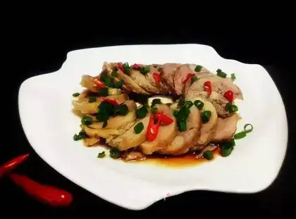 Steam chicken leg rolls