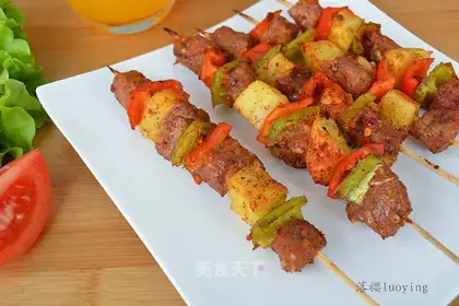 Pineapple pork string