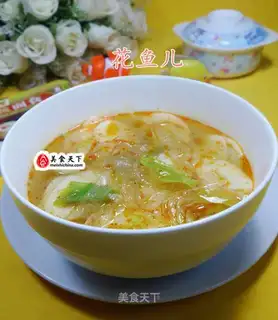 Round cabbage pastry
