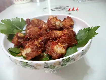 Fried pork crumbs