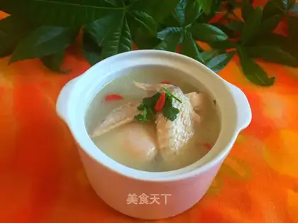 Tonic chicken soup