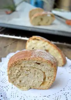 Tits dry the whole wheat bread