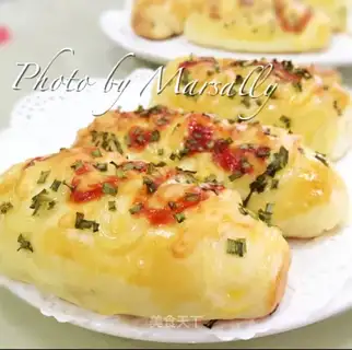 Onion cheese bread