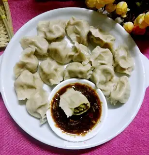 Celery pork dumplings