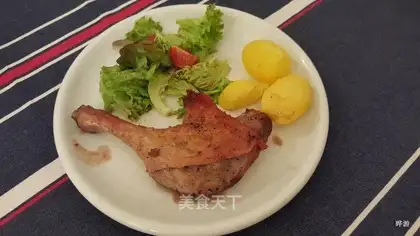 Duck leg with red sauce
