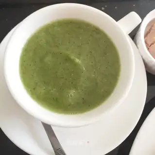 Monkey cucumber apple juice
