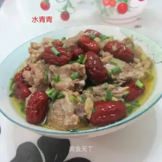 Old duck with red dates