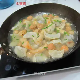 Cricket dumpling pan