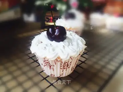 Sour cream cake
