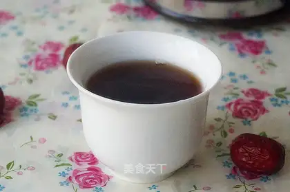 Gin and red-tree ginger tea