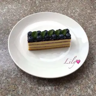 Blueberry honey cake