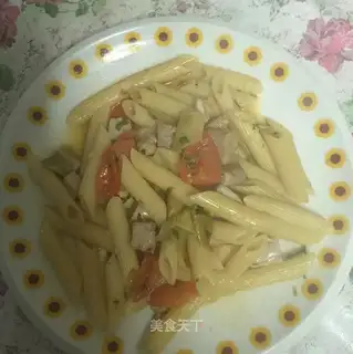 Swallow fish macaroni