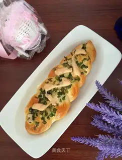 Onion braid bread