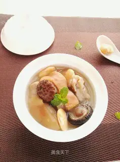 Soybeans and hoof soup