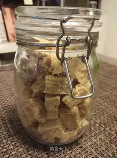 Peanut oxin