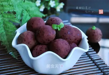 Homemade red bean sand