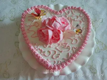 Cardiac cream cake