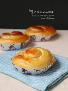 Apple rolls