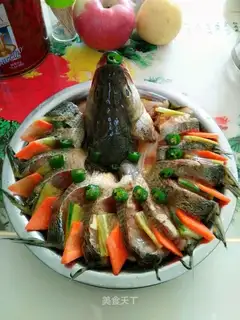 Peacock open-screen fish