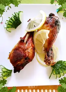 Lemon roast chicken leg