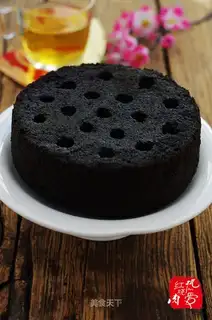 A beehive coal cake