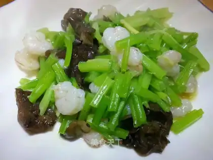 Celery and shrimp