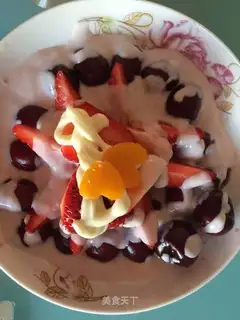 Yogurt strawberry