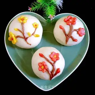 Plum buns