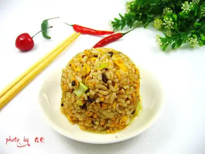 Onion beans, egg and rice