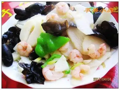 stir-fried shrimps with yam