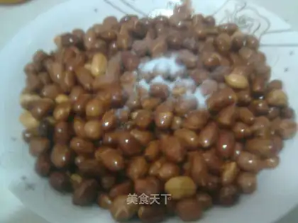 Crispy peanuts