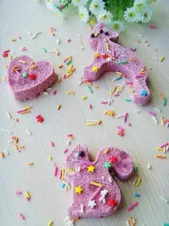 Purple sweet potato sponge cake