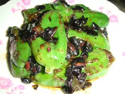 Tiger skin green pepper
