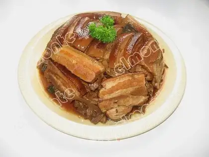 Braised pork with dried bamboo shoots and plum vegetables