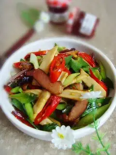 stir-fried bamboo shoots with bacon