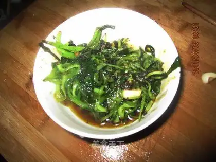 Golden cabbage in oyster sauce