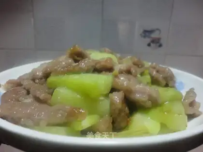 stir-fried pork with cucumber