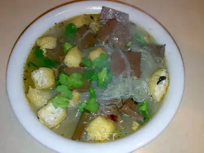 duck blood noodles soup