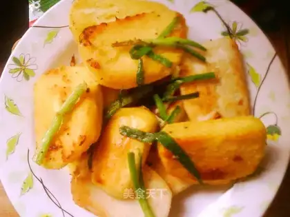 Steamed buns with onion flavor