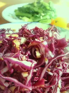 Cold red cabbage