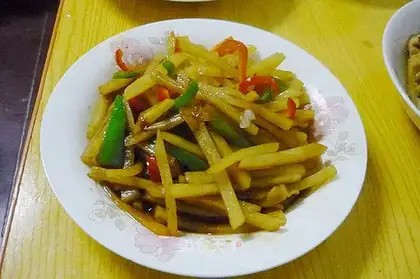 Double-pepper shredded potatoes
