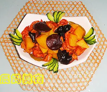 Stewed chicken with potatoes