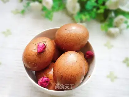 Rose, tea, egg