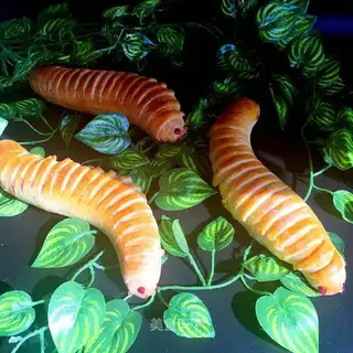 caterpillar bread