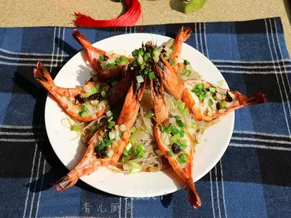 Garlic fans steam shrimp