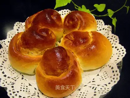 Cinnamon rolls